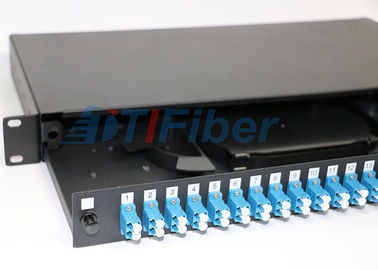 1U 24 Port LC Duplex Fibre Optic Box Box للشبكة البصرية ، الحجم القياسي